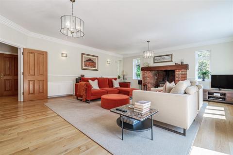 Doyle House Derby Road, Haslemere, GU27 1BP