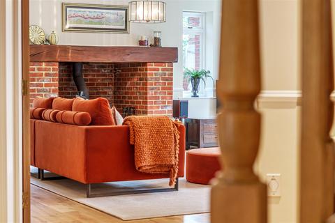 Doyle House Derby Road, Haslemere, GU27 1BP