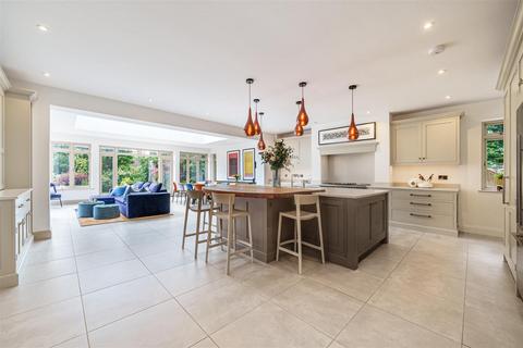 Doyle House Derby Road, Haslemere, GU27 1BP