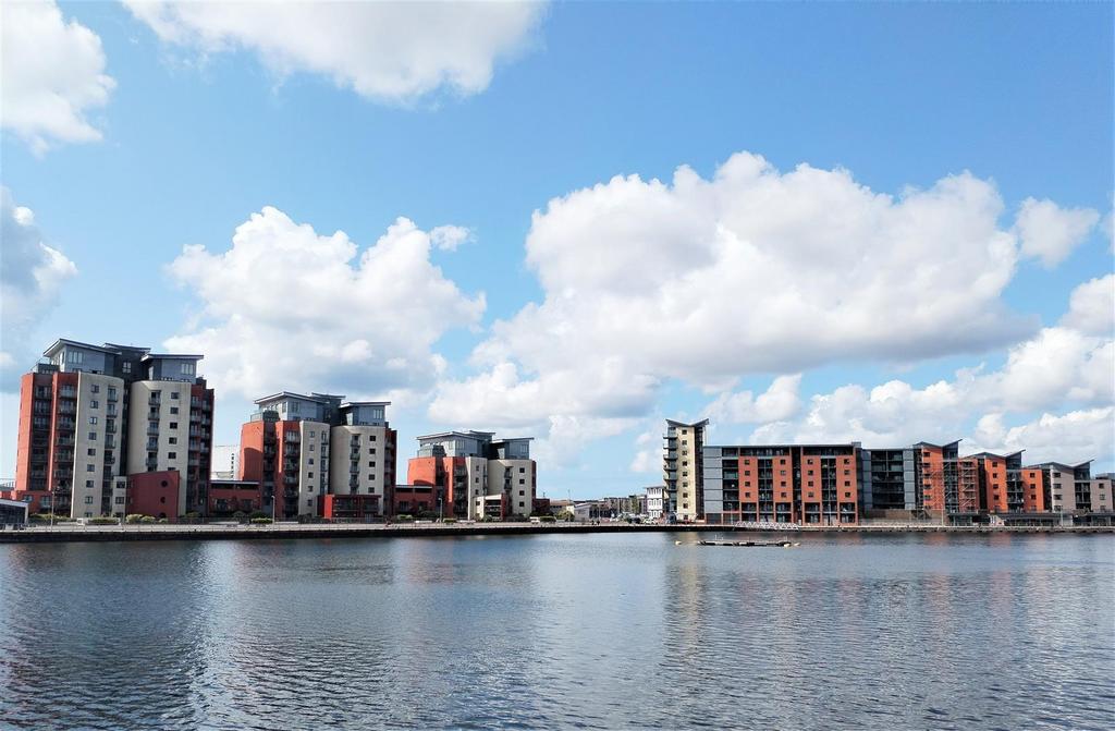South Quay, Kings Road, Marina, Swansea 1 bed apartment for sale £139,950