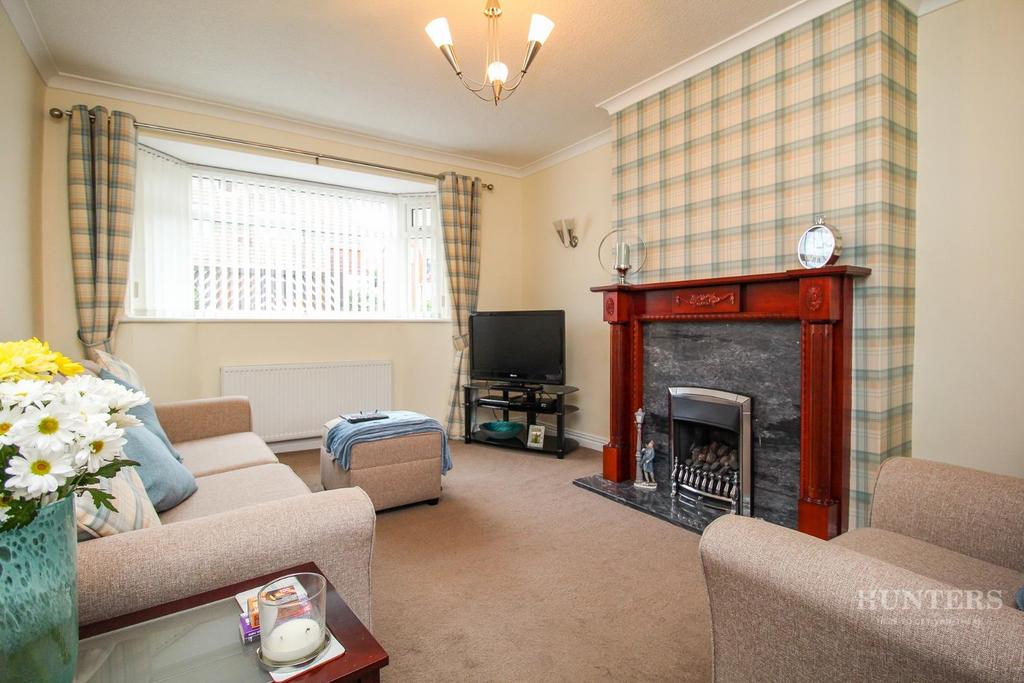 Fairfield Drive, Whitburn, Sunderland... 3 bed semidetached house £