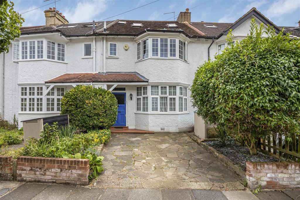 Shrewsbury Avenue, East Sheen, SW14 5 bed house £4,250 pcm (£981 pw)