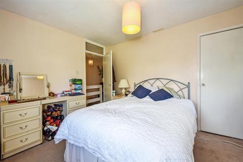 2 Augustus Walk, Andover, SP10 5JS