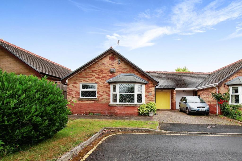 11 Brooksby Grove, Dorridge, Solihull 2 bed detached bungalow for sale