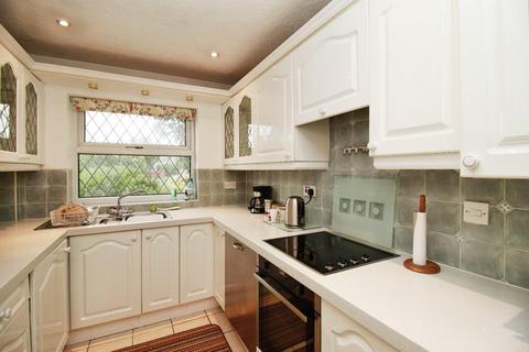 11 Brooksby Grove, Dorridge, Solihull, B93 8BW