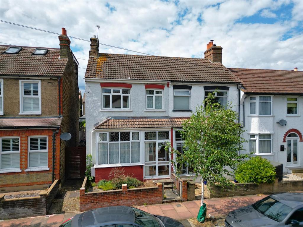 Arrol Road, Beckenham 3 bed end of terrace house for sale £475,000