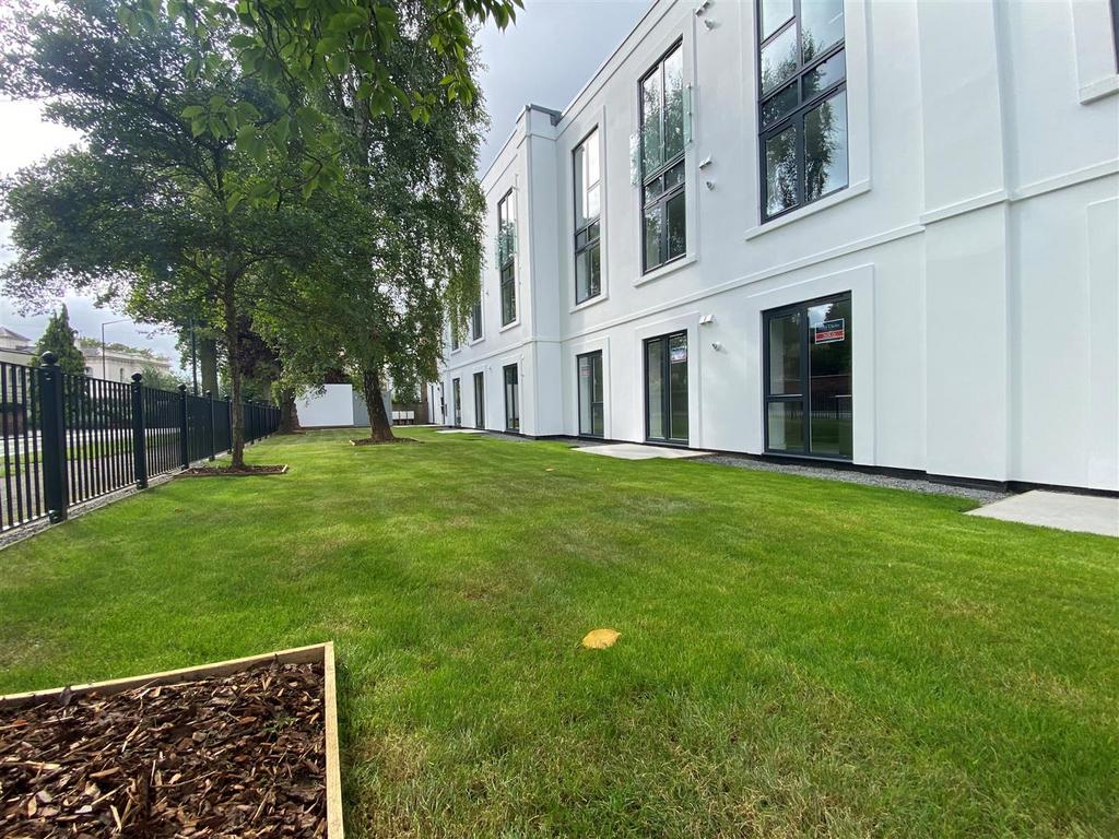 Brandon Place, Brandon Parade, Leamington Spa 1 bed apartment for sale
