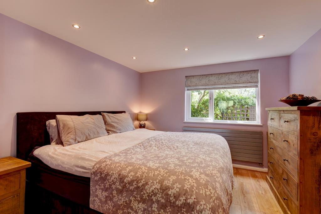 Bedroom 4 (The Nook)