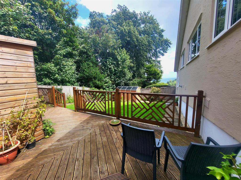 Scandinavia Heights, Saundersfoot 4 bed detached bungalow for sale £
