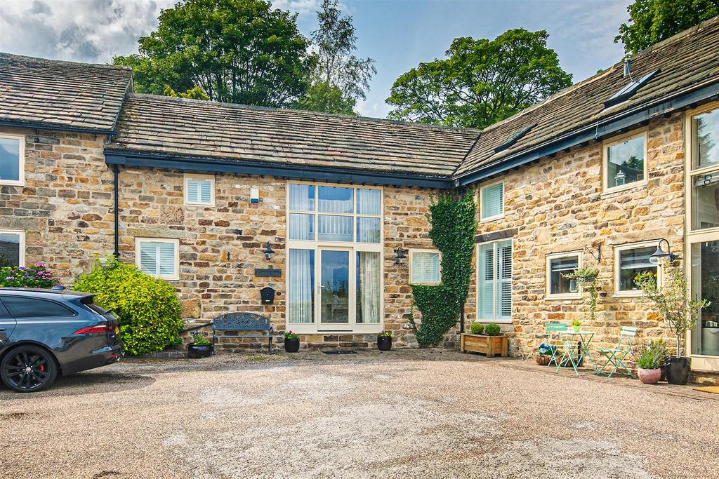 Corner Barn, 40 Savage Lane, Dore, S17 3GW 3 bed barn conversion for
