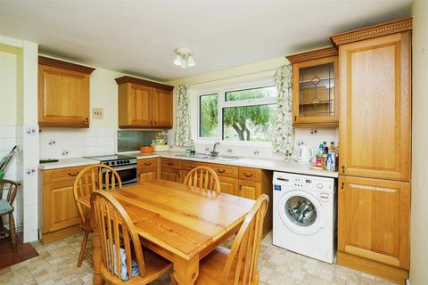 3 bedroom detached house for sale - Millbrook Road, Crowborough
