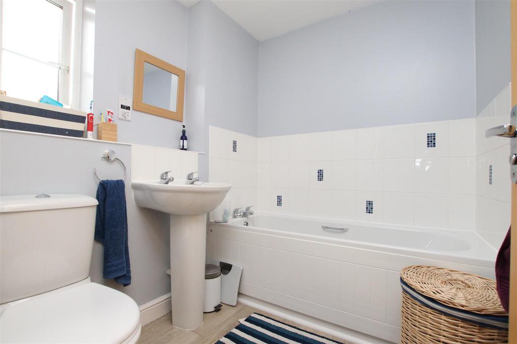 Bathroom.JPG