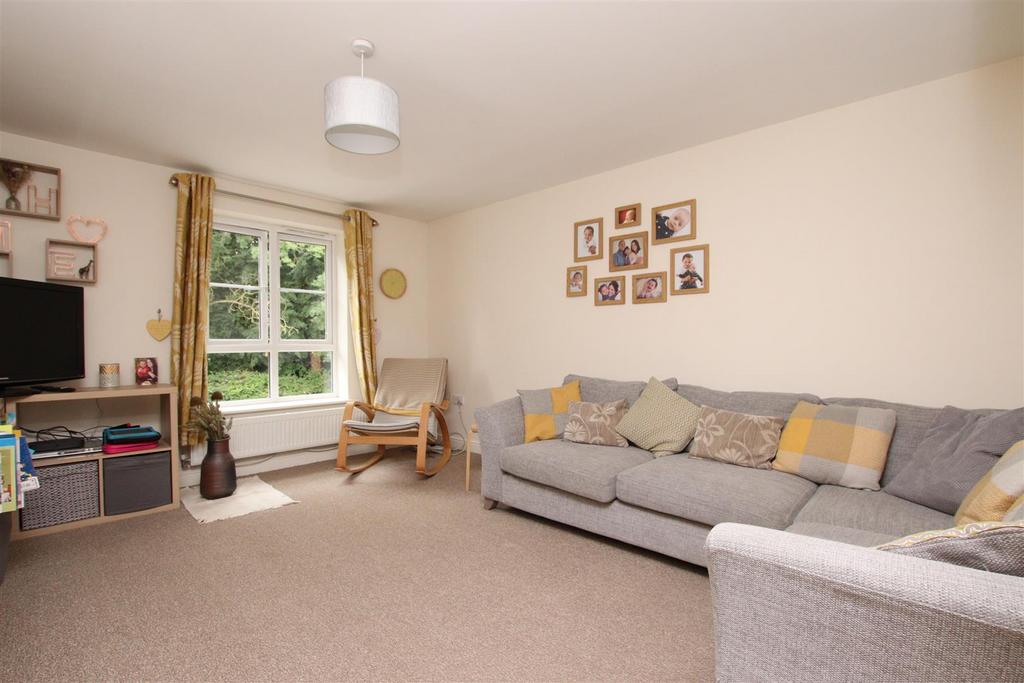 Living Room.JPG