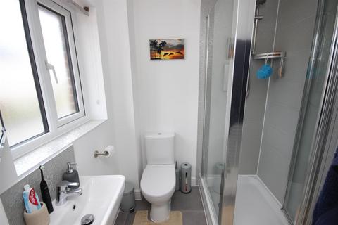 8 Fortibus Road, Exeter, EX2 7SU