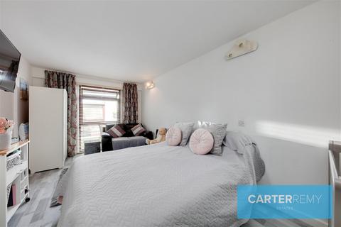 41 Beambridge Place, Basildon, SS13 3LN