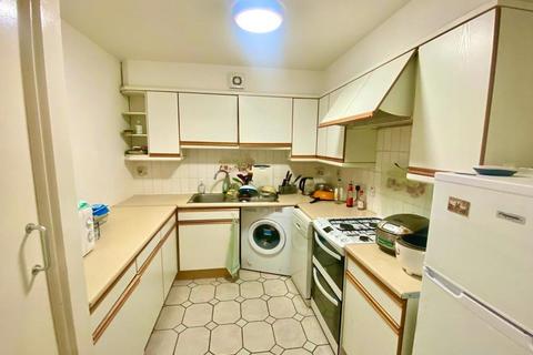 2 bedroom flat to rent - Foundling Court, Bloomsbury, London  WC1