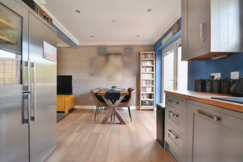 194 Kitchener Crescent, Poole, BH17 7HZ