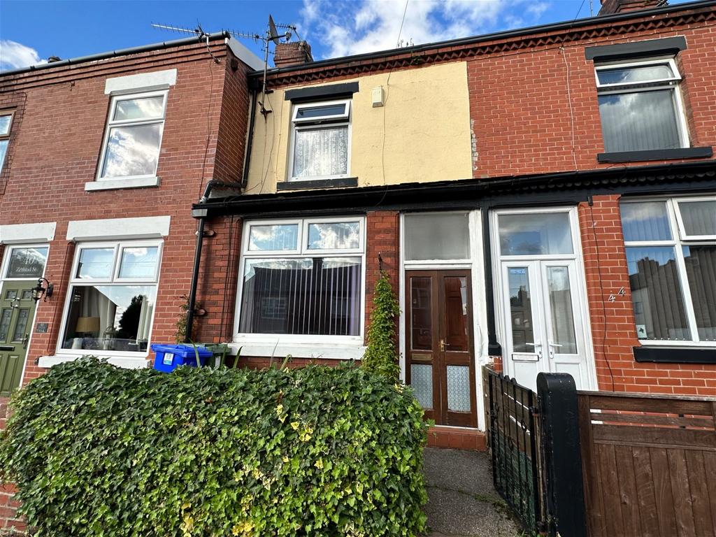 Zetland Street, Dukinfield, SK16 2 bed terraced house for sale £150,000