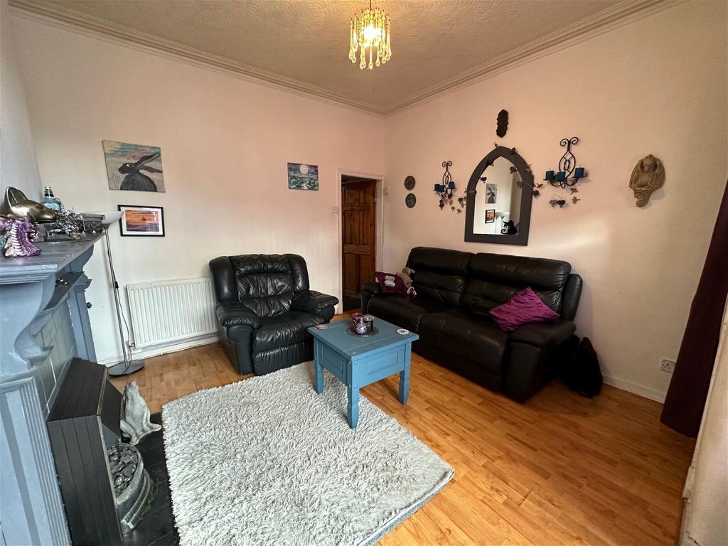 Zetland Street, Dukinfield, SK16 2 bed terraced house for sale £140,000