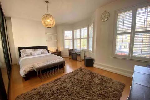 2 bedroom apartment to rent, Kinver Road, Sydenham, London, SE26