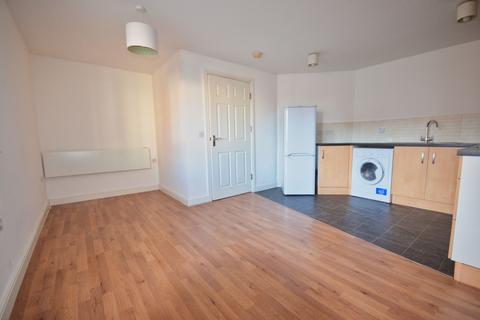 2 bedroom flat for sale - Isabelle Court, Kettering, NN16