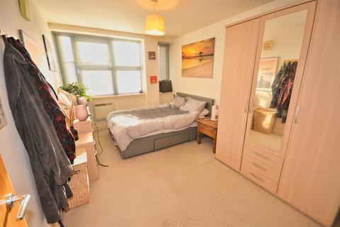 2 bedroom flat for sale - 14 Station Road, Kettering, NN15