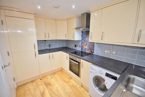 2 bedroom duplex for sale, Bishopsgate House, Aldbourne Road