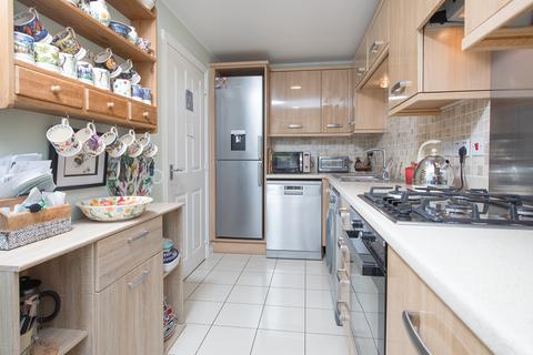 21 Arden Close, Corby, NN18 8FY