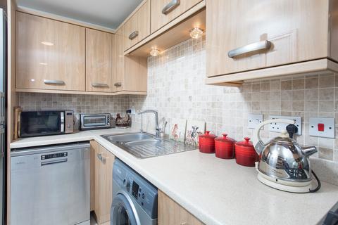 21 Arden Close, Corby, NN18 8FY