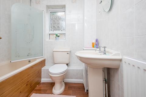2 Tay Close, Corby, NN17 2EP
