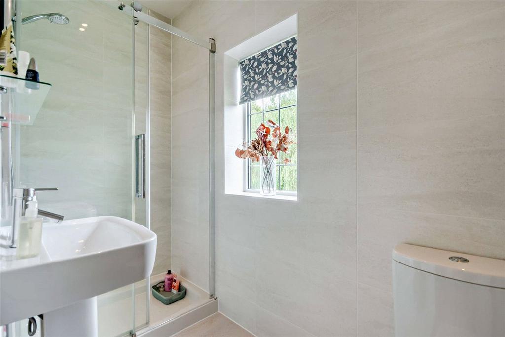 Guest En-Suite