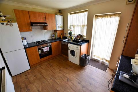 3 bedroom semi-detached house for sale, Hamilton Road, Feltham, Middlesex, TW13