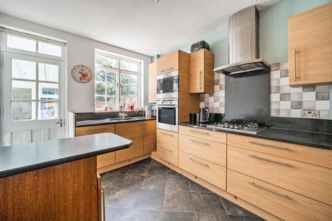 30 Wimborne Way, Beckenham, BR3 4DJ