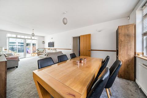 30 Wimborne Way, Beckenham, BR3 4DJ