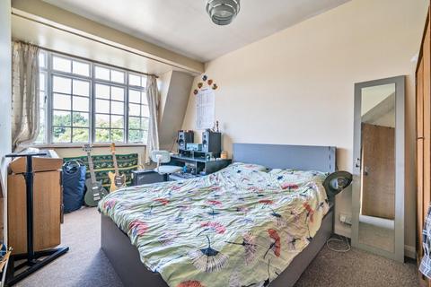 30 Wimborne Way, Beckenham, BR3 4DJ