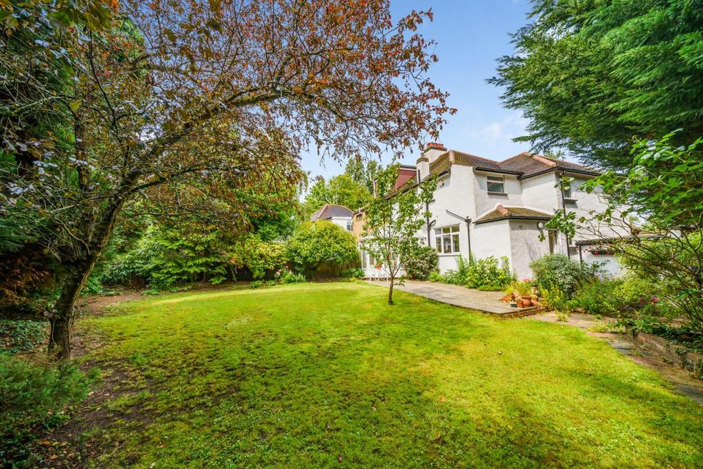 South Eden Park Road, Beckenham 4 bed semidetached house £850,000