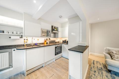 1 bedroom flat for sale, Aldridge Road Villas, Notting Hill