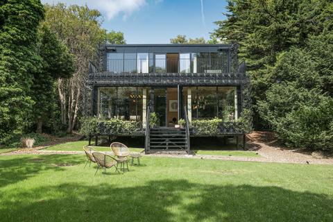 4 bedroom detached house for sale - North Foreland Avenue, Broadstairs, CT10