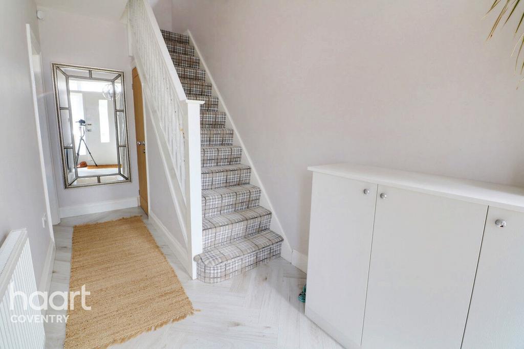 Knoll Drive, Coventry 3 bed semidetached house £375,000