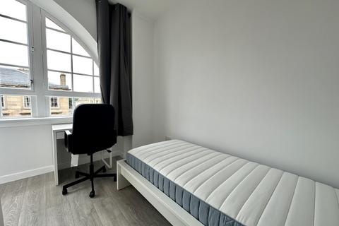 3 bedroom flat to rent, Kent Road, Finnieston, Glasgow, G3