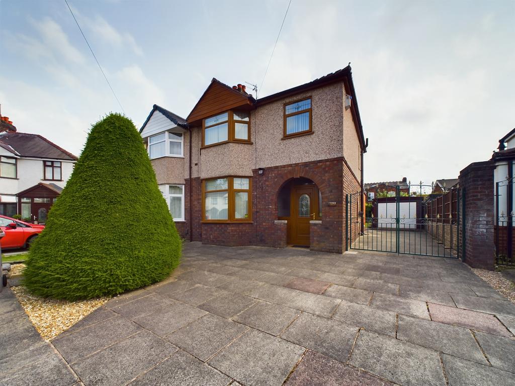 Brookside Avenue, Eccleston, St Helens, WA10 3 bed semidetached house
