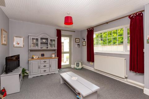 4 bedroom bungalow for sale, Gorad Road, Valley, Isle of Anglesey, LL65