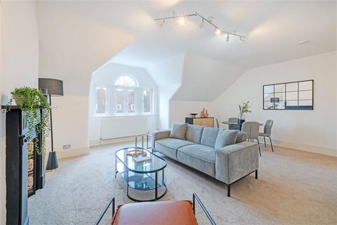 3 bedroom flat for sale, Broadhurst Gardens, South Hampstead, NW6