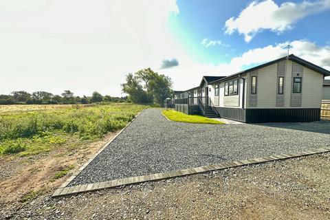 2 bedroom bungalow to rent, Welford Chase, Binton Road, Welford on Avon, Stratford-upon-Avon