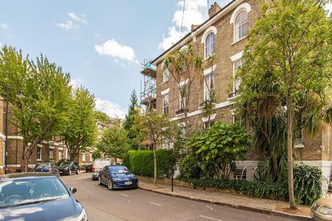 32a Richmond Crescent, London, N1 0LY
