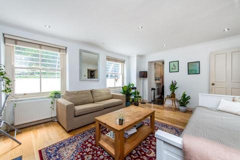 32a Richmond Crescent, London, N1 0LY