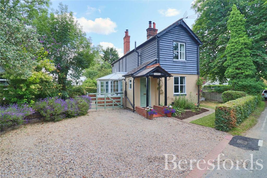 Chignal St. James, Chelmsford, CM1 3 bed detached house for sale £650,000