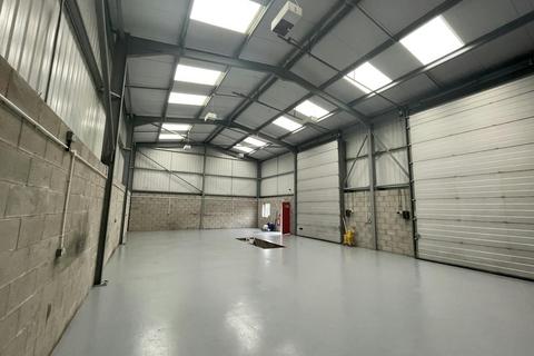 Industrial unit to rent - Unit I, Great Fenton Business Park, Stoke-on-Trent, ST4 4LZ