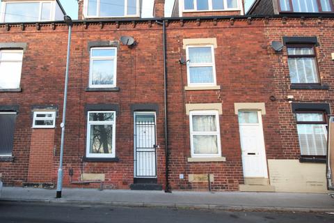 3 bedroom terraced house to rent, Kirkwall Avenue, Leeds, West Yorkshire, LS9