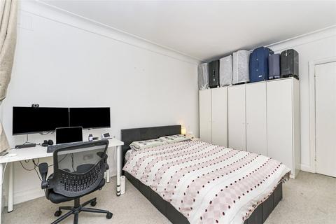 undefined, Putney Hill, Putney, SW15